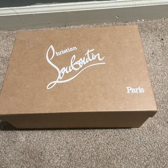 Christian Louboutin So Kate - Picture 2 of 8